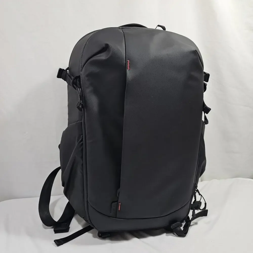 ULANZI BP09 Camera Backpack Versatile Camera Travel Bag 22L Capacity